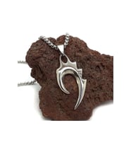 Tribal Alev Unisex Çelik Sevgiliye - Eşe - Babaya - Arkadaşa Hediye Kolye