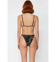 Kadın Bikini Takımı Üçgen Kap Balensiz Düşük Bel Brazilian Kesim Yılan Desenli Örme Parlak Kumaş
