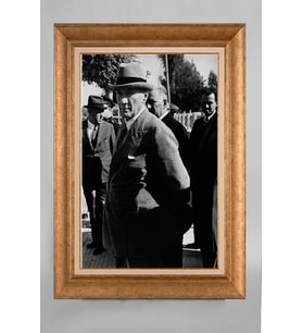 Altın Varaklı Paspartulu Çerçeveli Atatürk Tablo nt725