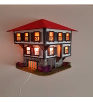 Safranbolu Evleri Hacı Baki Evi Dekoratif Duvar Ve Masaüstü Işıklı Gece Lambası (Kırmızı)