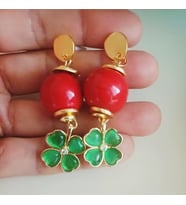 yeni yıl yonca bonbon küpe (Yılbaşı Kırmızısı)