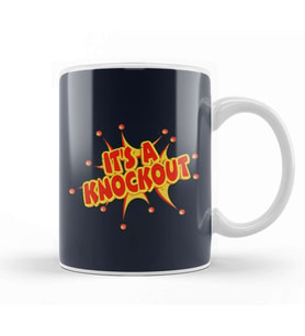 Classic It's A Knockout Logo Kupa Bardak Porselen