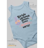 Biriyle uğraşmak yetmez, yazılı Sıfır Kollu Bebek Body %100 Pamuk