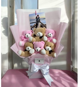 Laynear Kişiye Özel Sevimli Kahverengi Pembe Peluş Ayıcık Buketi
