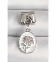 pilelistore 316L Çelik Gümüş Renk Çiçek İşlemeli Beyaz Portre Model Nomination Charm - TJ-BC1214