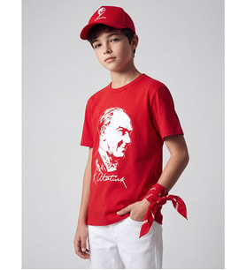 LCW Kids Kırmızı Atatürk Baskılı Erkek Çocuk Tişört