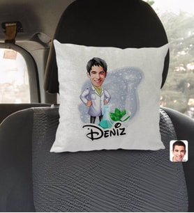 BK Gift Kişiye Özel İsimli Erkek Eczacı Karikatürlü Kare Araç Koltuk Yastığı-1