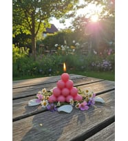 BONCUK PİRAMİT HEDİYELİK DEKORATİF PORTAKAL ÇİÇEĞİ KOKULU PARAFİN WAX MUM (PEMBE RENKLİ)