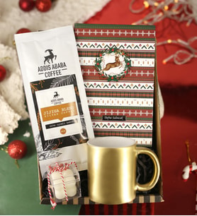 Yılbaşına Kişiye Özel Desenli Defter & Gold Kupa Bardak & Espresso Filtre Kahve & Burbble Mum Hediye Seti