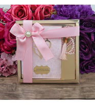 Hediyelik Kadife Kaplı Yasin (Çanta Boy), İnci Tesbih, Gold Asetat Kutulu (20×20) Mevlid Paketi-Pembe