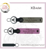Motorcu Yolculara Özel, İsim Plaka ve 0 Rh (-) Kan Grubu Yazılı x2 Anahtarlık, Kül Gri-Pembe-Laci (Çok Renkli)