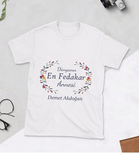Dünyanın En Fedakar Annesi Baskılı Tshirt (Beyaz)