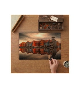 Renkli Evlerin Suya Yansıması Tasarımı 240 parça Ahşap Puzzle Ahşap Kutuda MP04485