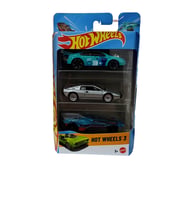 Hot Wheels 3'lü Araba Seti K5904-04