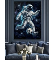 Uzayda Futbol Oynayan Modern Astronot Dekoratif Kanvas - Mdf Ahşap Tablo