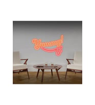 Yummy! Yazılı ve Şekilli Neon Tabela