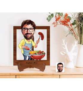 BK Gift Kişiye Özel Erkek Mangalcı Karikatürlü Ahşap Standlı 3D Biblo-1 (Beyaz)