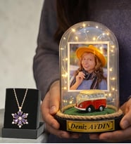 Fotoğraflı & Yazılı Led Işıklı Fanus ve Gerçek Ametist Taşlı Lotus Kolye – Sevgiliye Anlamlı Hediye (Model 6)