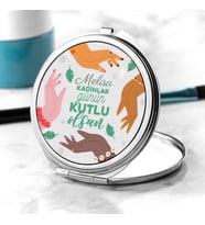Kutlama Mesajlı Kadınlar Günü Aynası