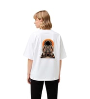 Kadın Oversize Grafik Baskılı Tişört Astronot DJ Turntable Müzik Uzay Teması Rahat Kesim Günlük