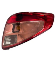 Suzuki SX4 Hactback Sağ Stop Lambası 2008-2011 35650-79J00