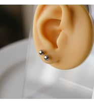 Cerrahi Çelik 4 mm Top Küpe Gümüş Renk (Çok Renkli)