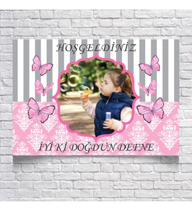 Pembe Kelebek Temalı Doğum Günü Afişi resimli