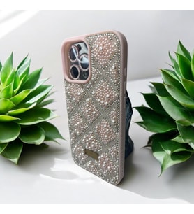 İPHONE 16 PRO MAX Lens Hediyeli  Lüx Kristaller Taşlı İçi Kadife Kaliteli Telefon Kılıfı (Pembe)