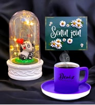 Led Işıklı Tasarım Fanus ve Mor Renkli Kahve Fincanı  Kişiye Özel Hediye Seti  İsimli Fincan (Model 5)