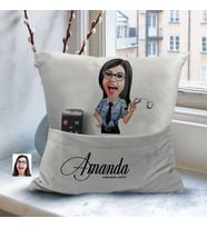 BK Gift Kişiye Özel Polis Karikatür Tasarımlı Organizer Kumanda ve Atıştırmalık Cepli Gri Kırlent Yastık-3 Arkadaşa Hediye, Cepli Yastık