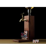 BK Gift Kişiye Özel Sevgililer Karikatürlü Musluklu Ahşap Viski Standı-31, Viski Çeşmesi, Doğum Günü Hediyesi, İçecek Dispenseri