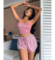 pilelistore Kadın Pembe Çizgili Desen Askılı Şortlu Pijama Takım 9002