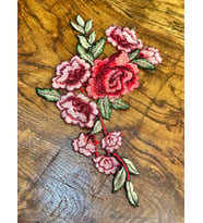 RENKLİ ÇİÇEKLİ NAKIŞ İŞLEME APLİKE DİKİŞ AKSESUARI 27X18 CM