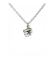Eye of Horus – Antik Mısır Koruma Sembolü Unisex Kolye (60 cm Zincirli) Açıklama: (Gümüş)