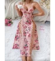 Intive Cutie İki Yanı Derin Yırtmaç Detaylı Pembe Transparan Dantel Detaylı Feminen Maksi Gecelik