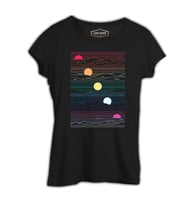 Sunset in Waves Siyah Kadın Tshirt