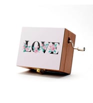 Love Tasarımlı Müzik Kutusu