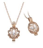 Gümüş Rose Beyaz İnci Kafesli Lotus Kadın Kolye
