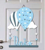 Kişiye Özel Uçan Balon Tasarımlı Kapı Süsü 55x30cm
