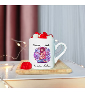 Anne - Kız Tasarımlı Ahşap Tabaklı Kişiye Özel Türk Kahvesi Fincanı