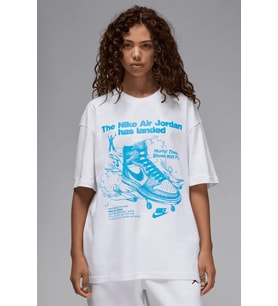 Nike Jordan Brand Sneaker Graphic White Oversized Short-Sleeve Tshirt Kadın Tişört Beyaz