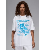 Nike Jordan Brand Sneaker Graphic White Oversized Short-Sleeve Tshirt Kadın Tişört Beyaz