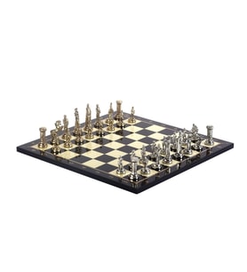 Orta Boy Metal İngiliz Satranç Takımı Parlak ve Ceviz Desenli MDF Ahşap Satranç Tahtası (37x37 cm.)