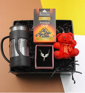French Press & Portakal Çiçeği Çayı & Peluş Ayıcık Anahtarlık & Mikail Melek Kolye Hediye Seti