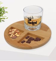 BK Gift Kişiye Özel The Husband Tasarımlı Viski Bardağı ve Doğal Masif Ahşap Yuvarlak Sunum Tabağı Çerezlik Hediye Seti-1