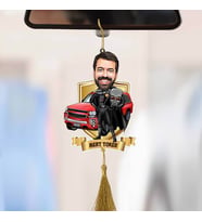 Uzaylı Kostümlü Adam Karikatürlü Araba Süsü