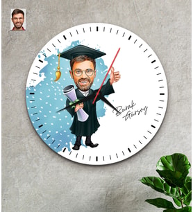 Kişiye Özel Karikatürlü Erkek Mezun Ahşap Duvar Saati 32 CM (Çok Renkli)