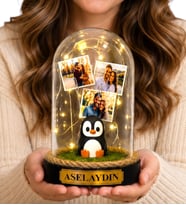 Kişiye Özel Yazılı ve 3 Fotoğraflı Led Işıklı Penguen Biblolu Fanus