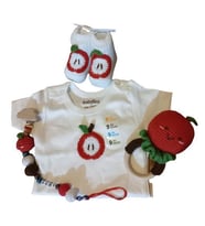 Elma Modeli Bebek Body ve Çıngırak Takımı