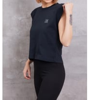 Vatkalı Kolsuz T-shirt (Siyah)